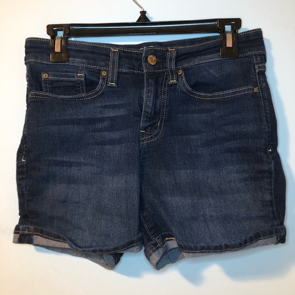 Levi’s Mid-Rise Shortie Jean Shorts Size 6